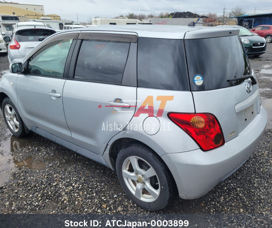 2004 Toyota IST